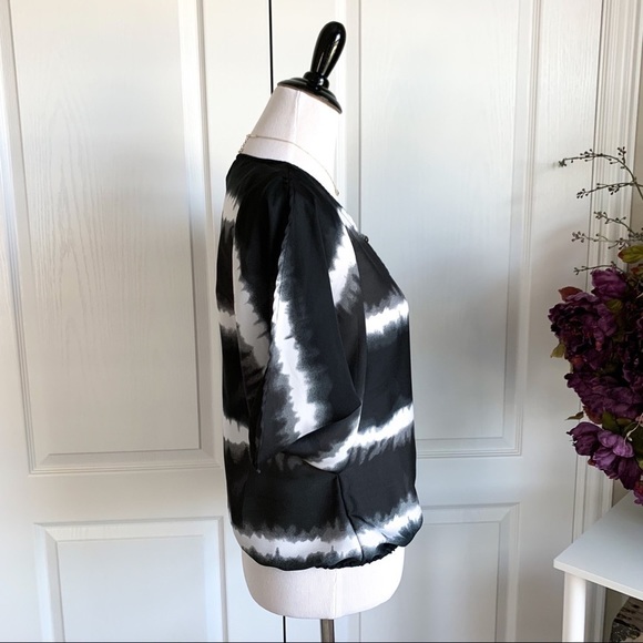 Converse All Star Sheer Batwing Top - Picture 6 of 8